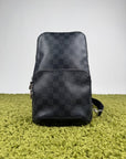 Monospalla Louis Vuitton Avenue Sling Nero - Second Hand Di Fiore