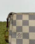Pochette Accessories Louis Vuitton in tela Damier Azur Bianca Monogram