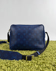 Borsello Outdoor Messenger Louis Vuitton in pelle Blu