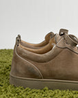 Louboutin basse Size 42 marroni