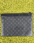Pochette Louis vuitton voyage nera