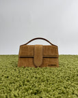 Jacquemus La Grande Bambino camoscio marrone con effetto Coccodrillo
