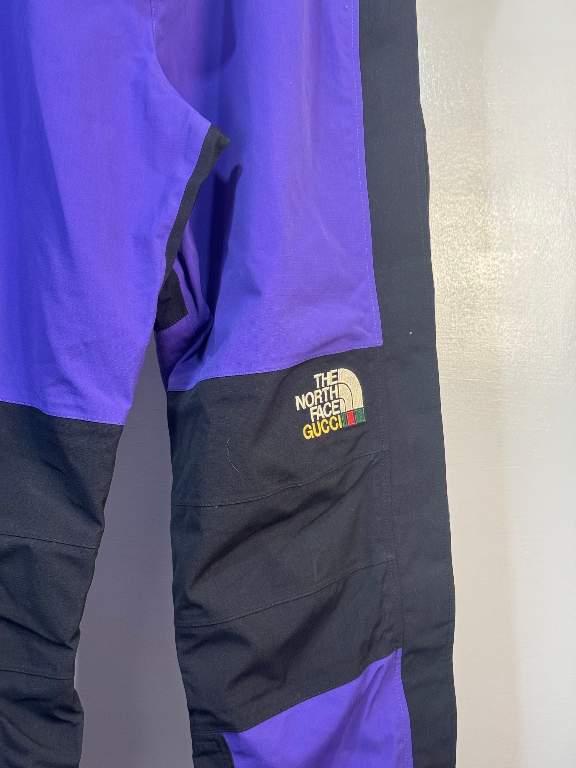 Pantalone North Face x Gucci