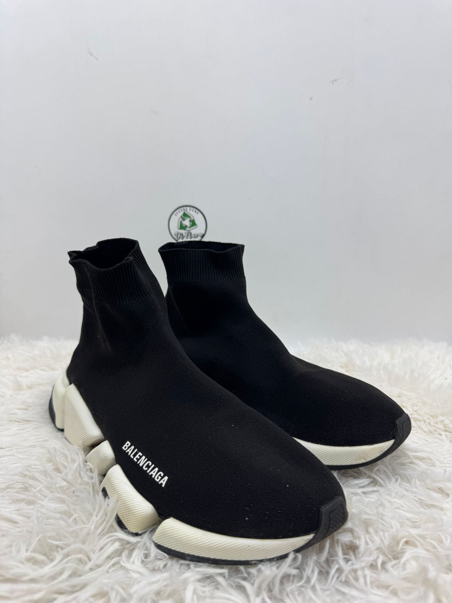 Balenciaga Speed 43
