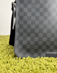 Borsello Messenger District Louis Vuitton Grigio