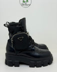 Stivali Prada Monolith in pelle e Re-nylon con pouch Size 36 nero
