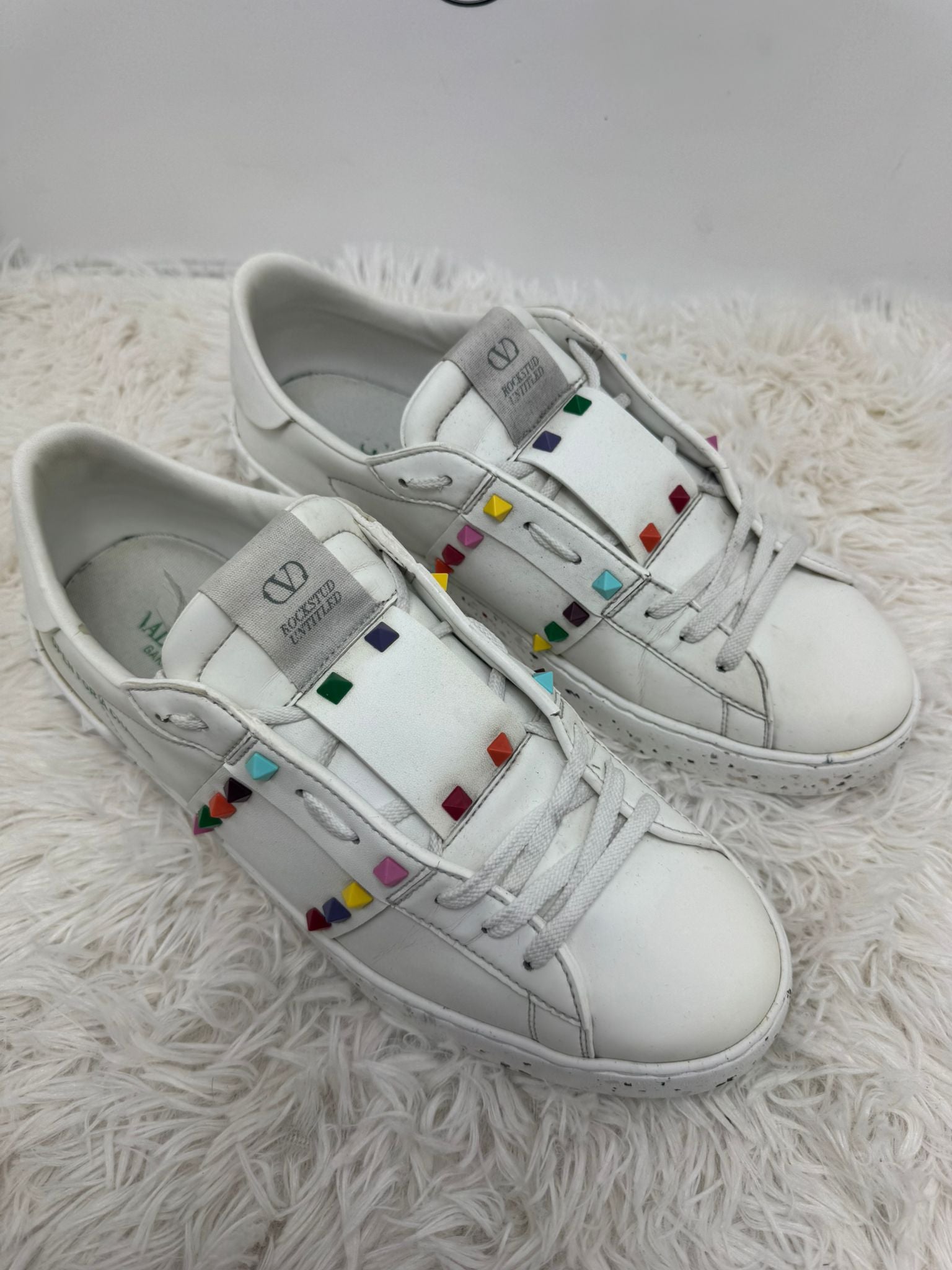 Valentino 45
