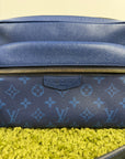 Borsello Outdoor Messenger Louis Vuitton in pelle Blu