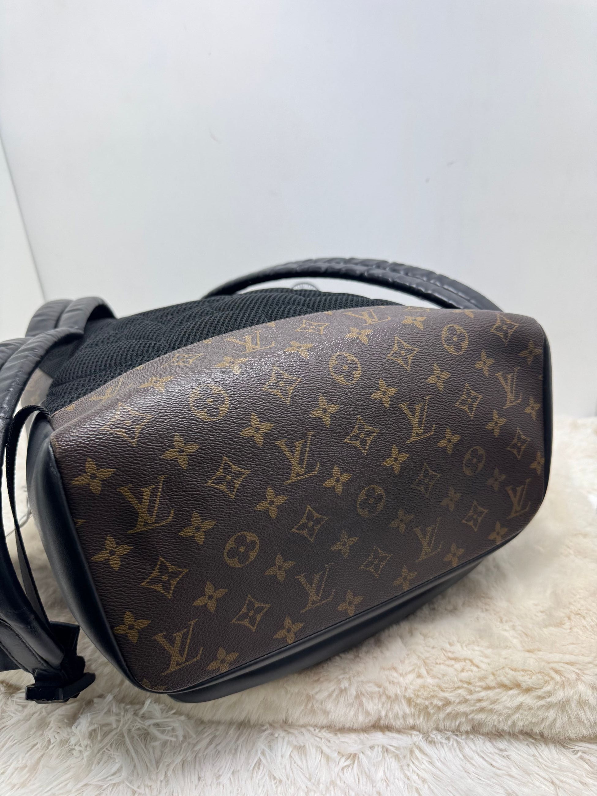 Zaino Louis Vuitton Dean Monogram Macassar