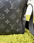 Borsa Outdoor Messenger Monogram Eclipse Taiga Louis Vuitton Nera