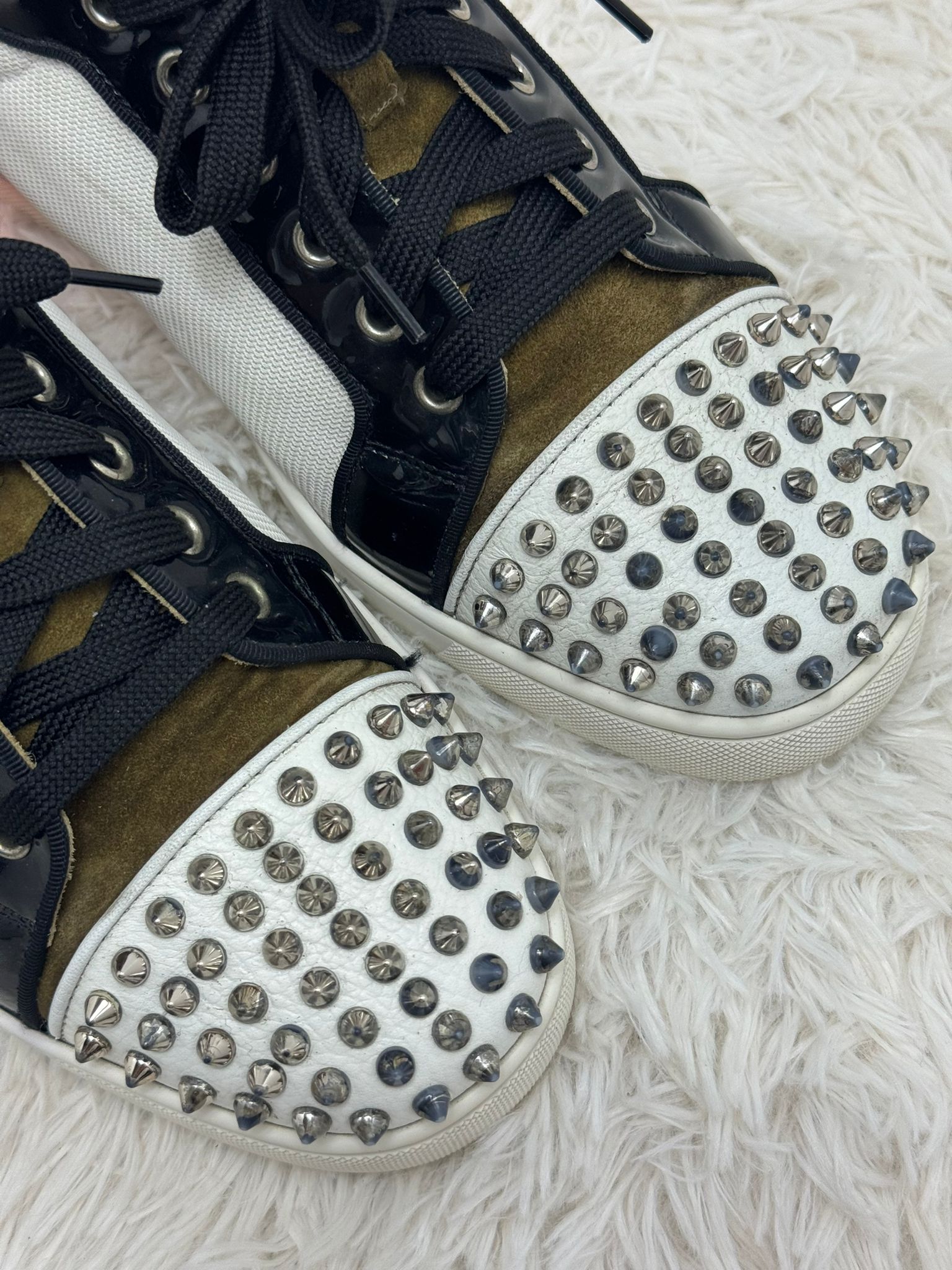 Louboutin 42