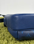 Borsa Louis Vuitton Outdoor Messenger Blu