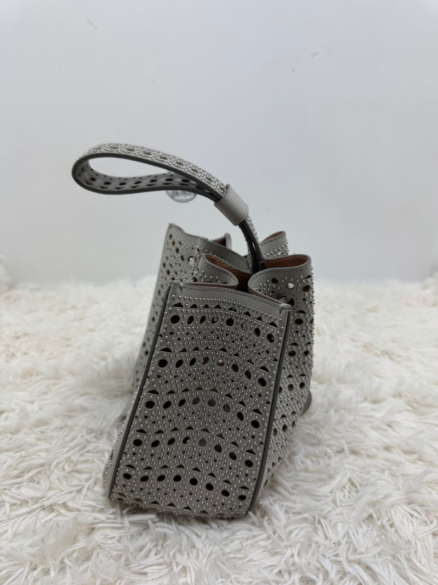 Borsa Alaia