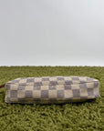Pochette Accessories Louis Vuitton in tela Damier Azur Bianca Monogram