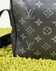 Borsa Outdoor Messenger Monogram Eclipse Taiga Louis Vuitton Nera