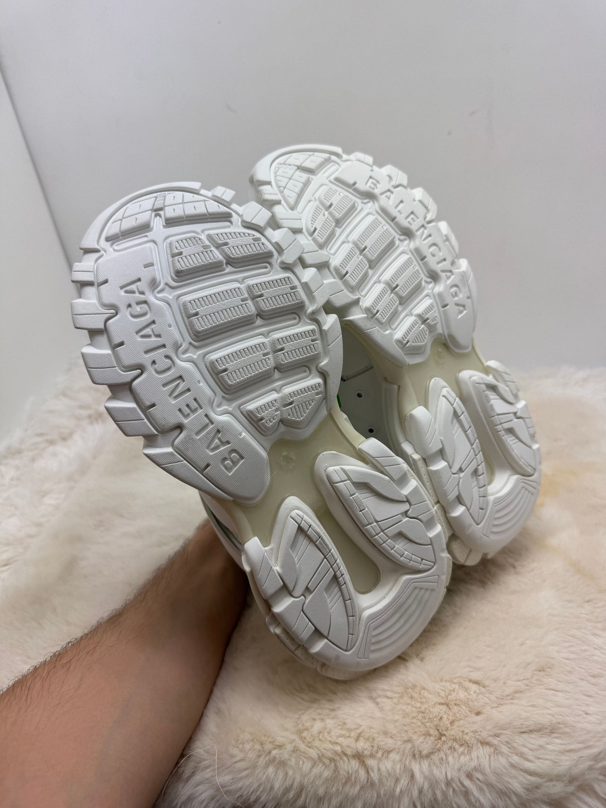 Balenciaga track 41