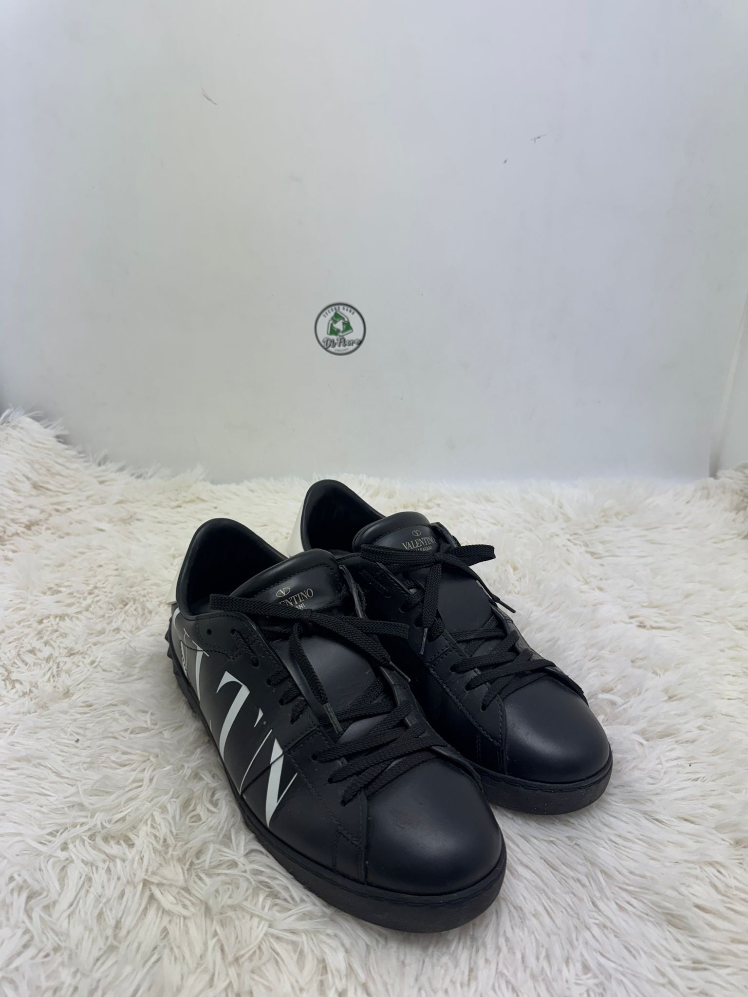 Valentino 41