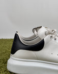 Mcqueen Size 41.5 bianche e nere