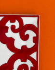 Piatto Hermes rosso e bianco