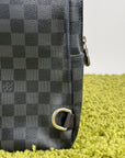 Mono spalla Louis Vuitton Avenue Sling Nero