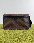 Borsa Messenger Louis Vuitton Macassar Archy Gm con finiture in pelle nera