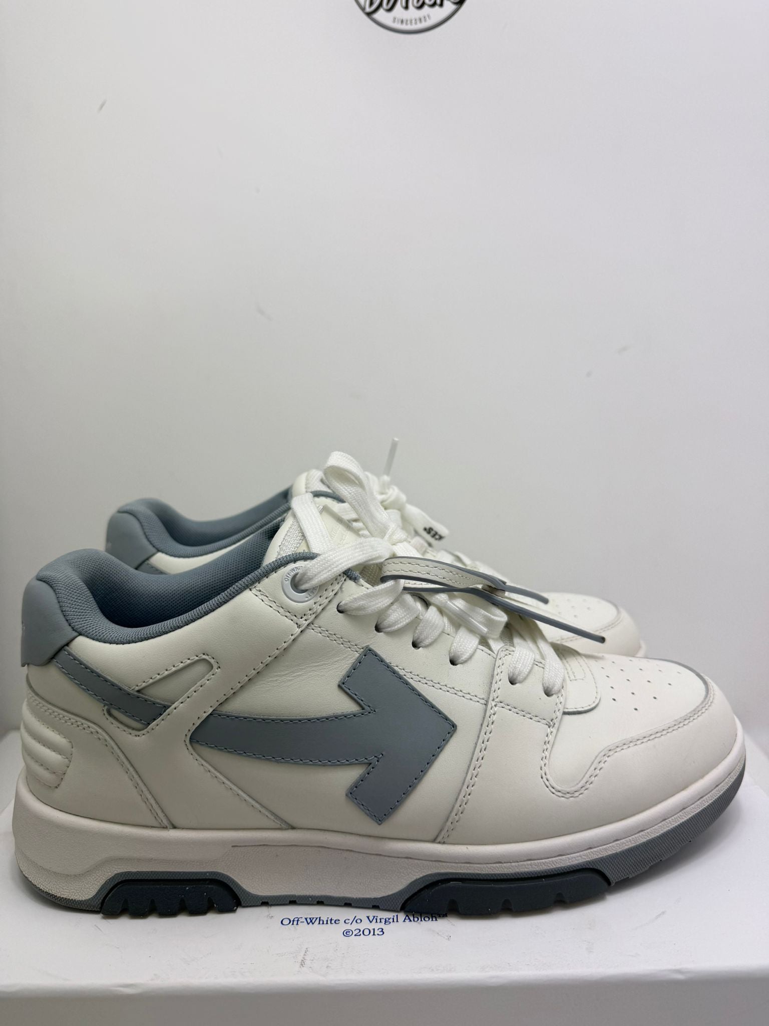 Off-White 43