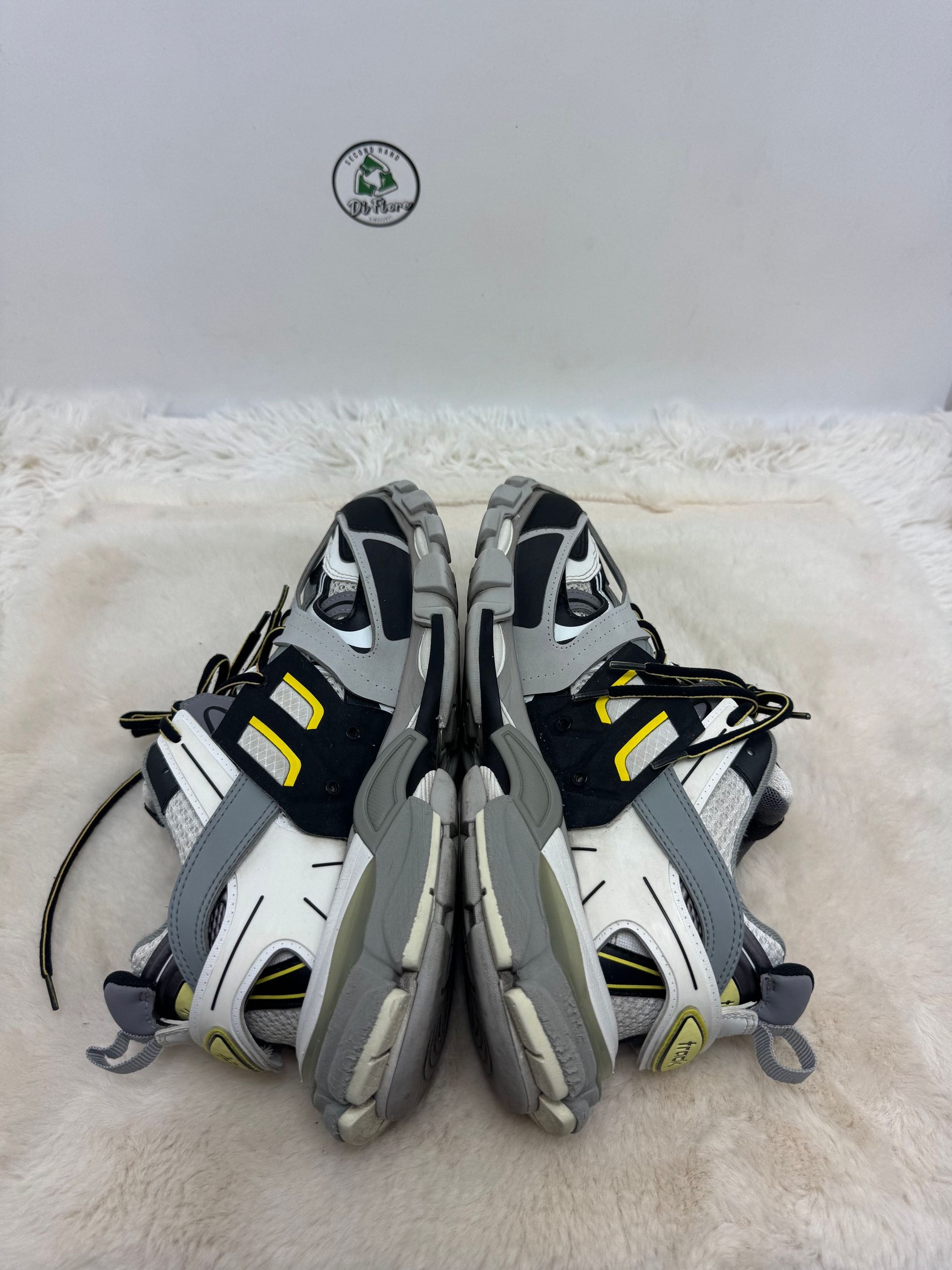 Balenciaga Track 39