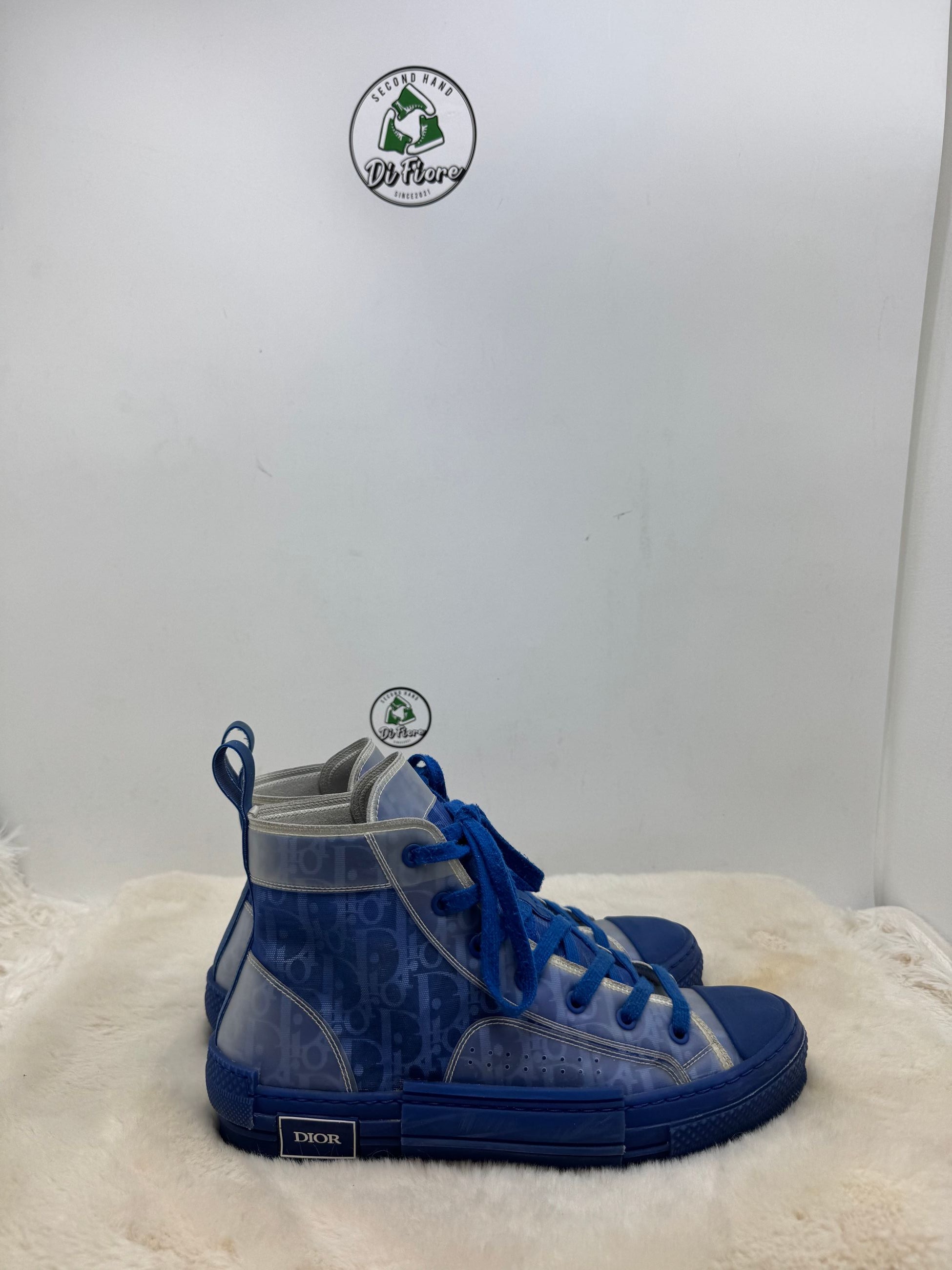 Dior B23