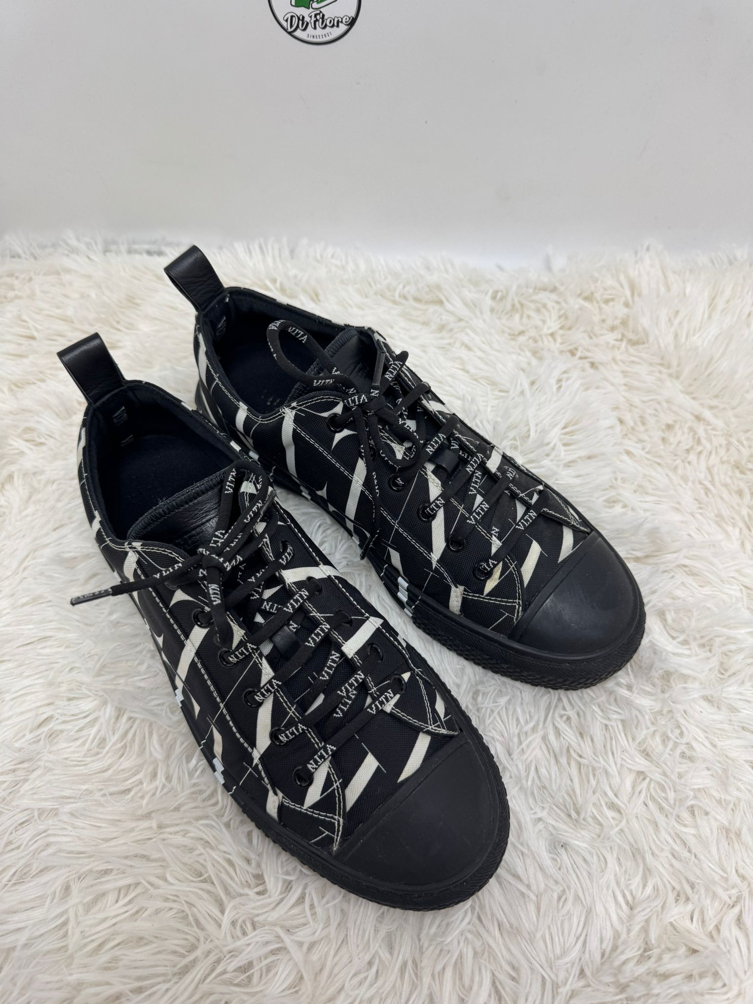 Valentino 41