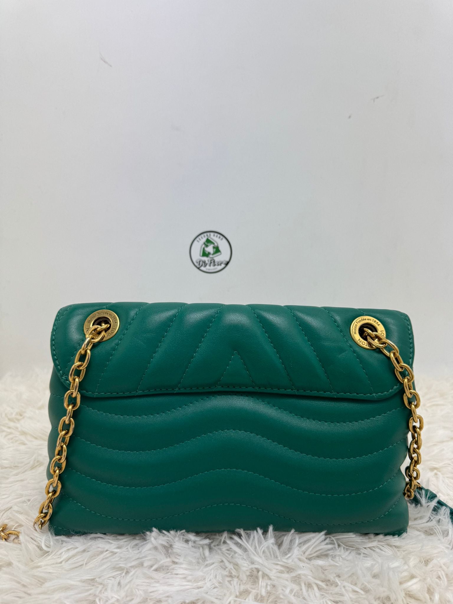 Louis Vuitton emerald green new Wave