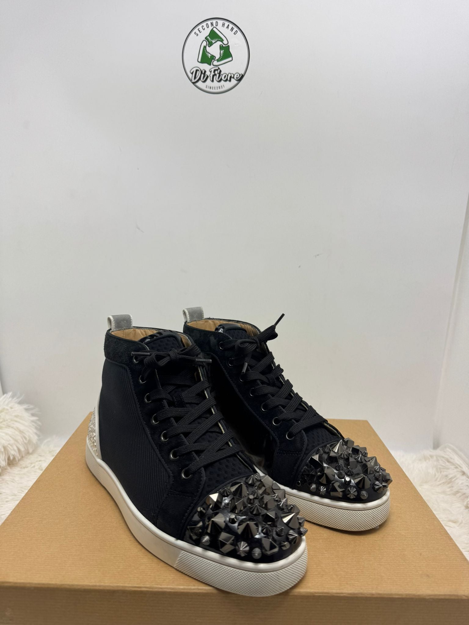 Louboutin 40