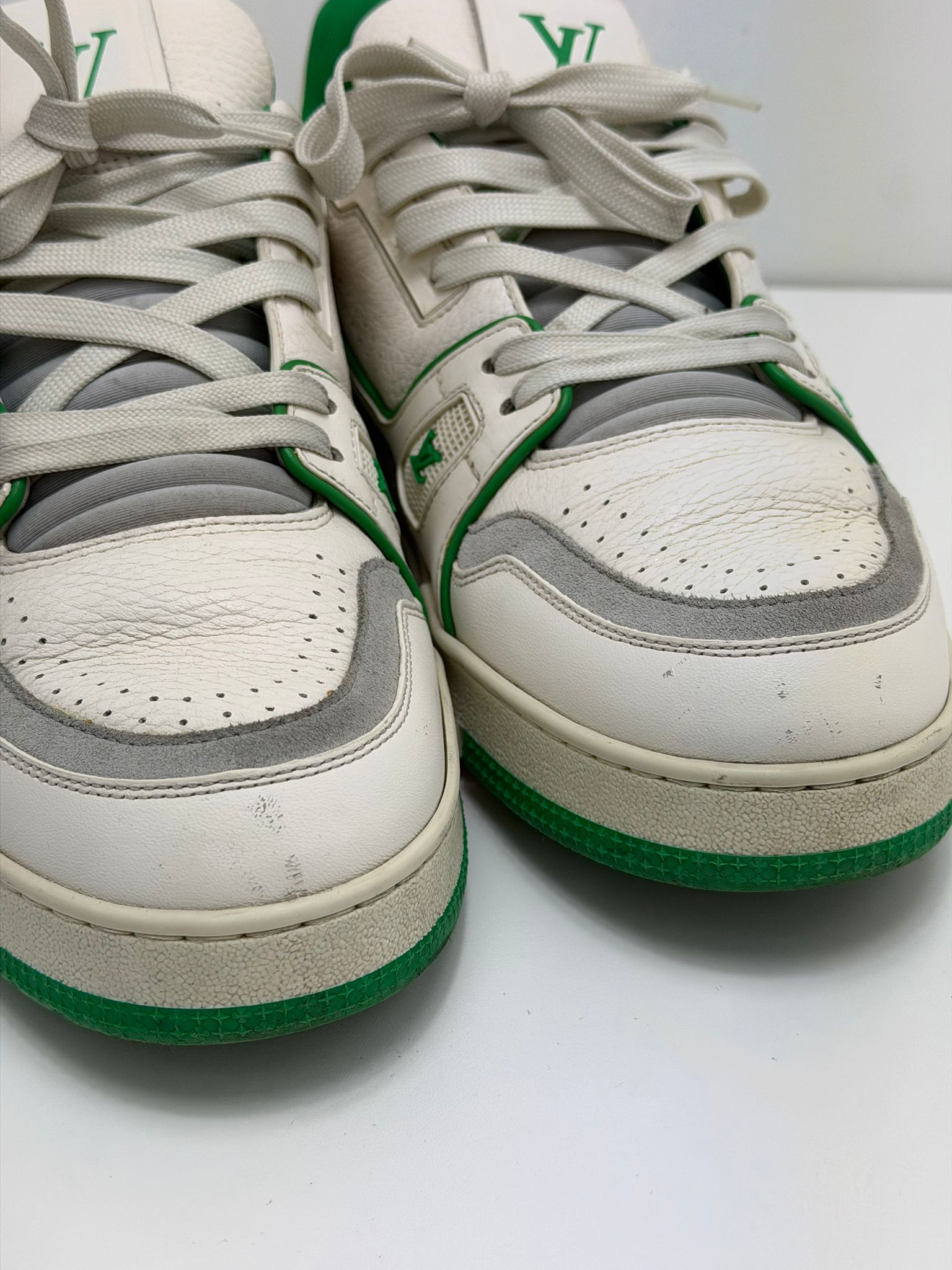 Louis Vuitton trainer 43