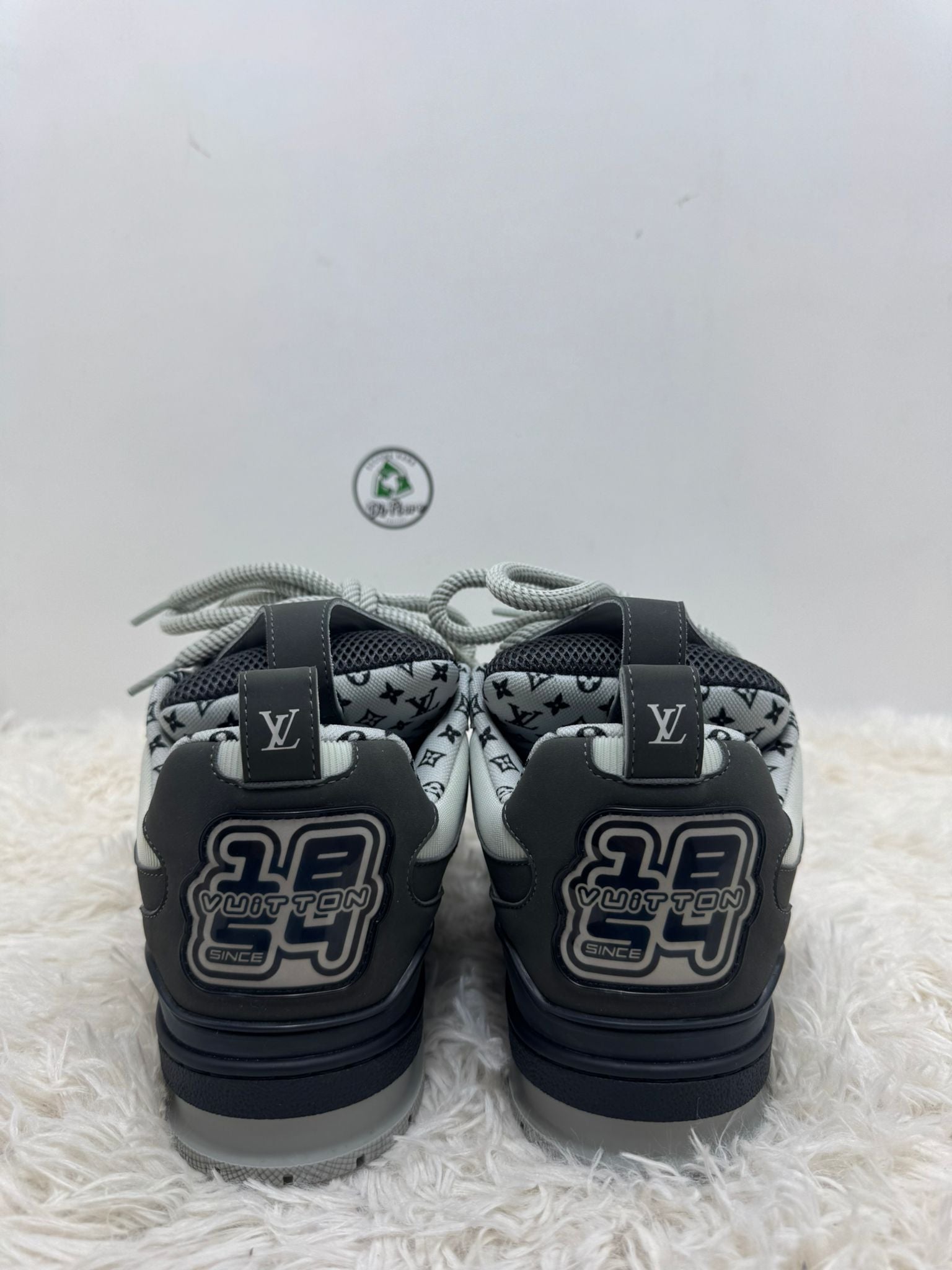 Skate 44