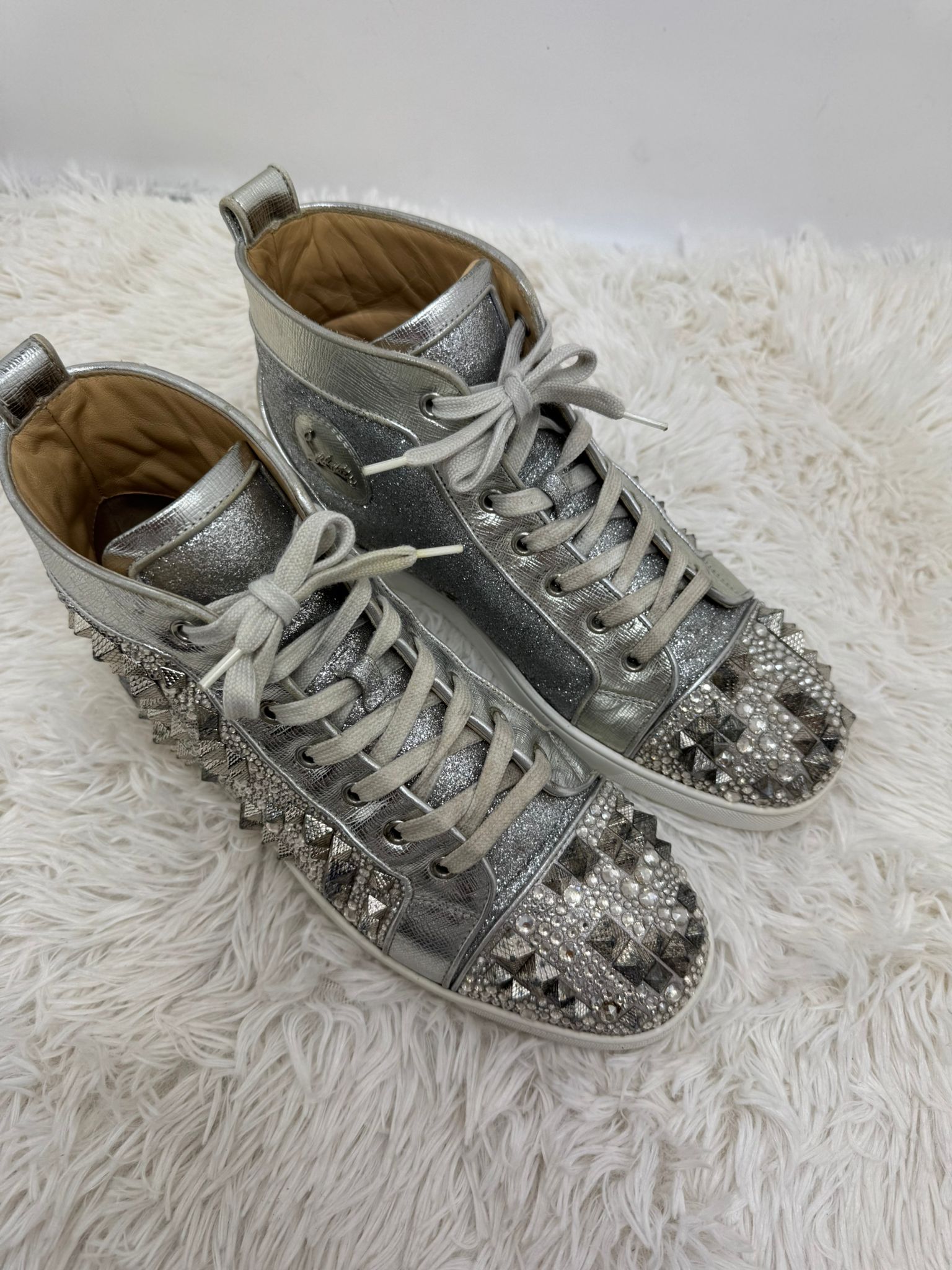 Louboutin 42