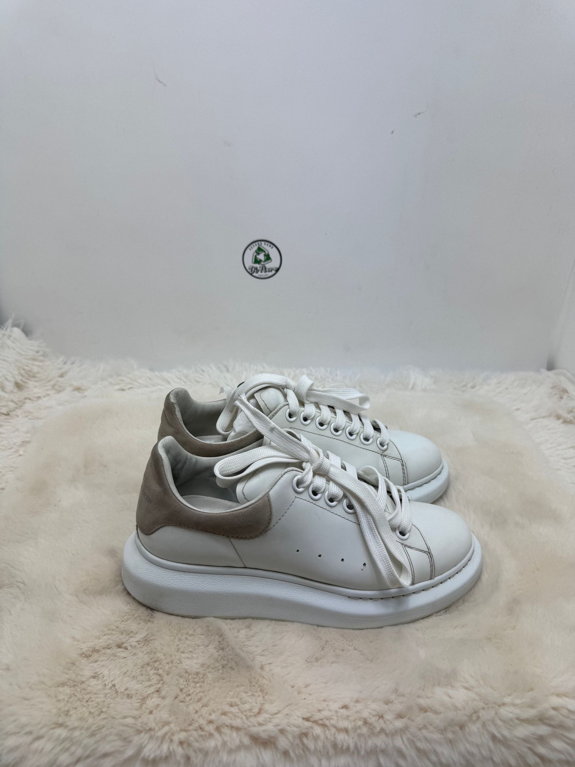 McQueen 37
