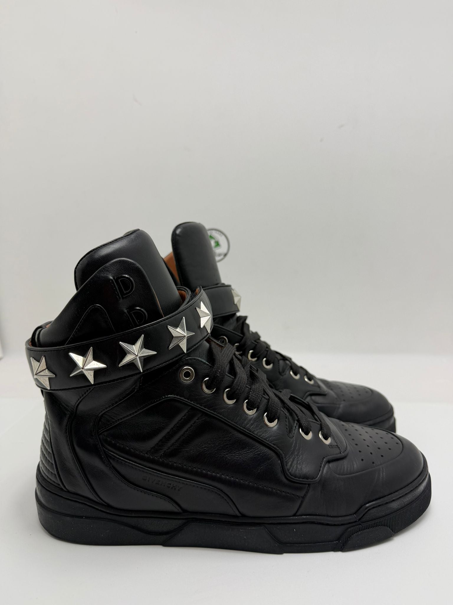 Givenchy 41