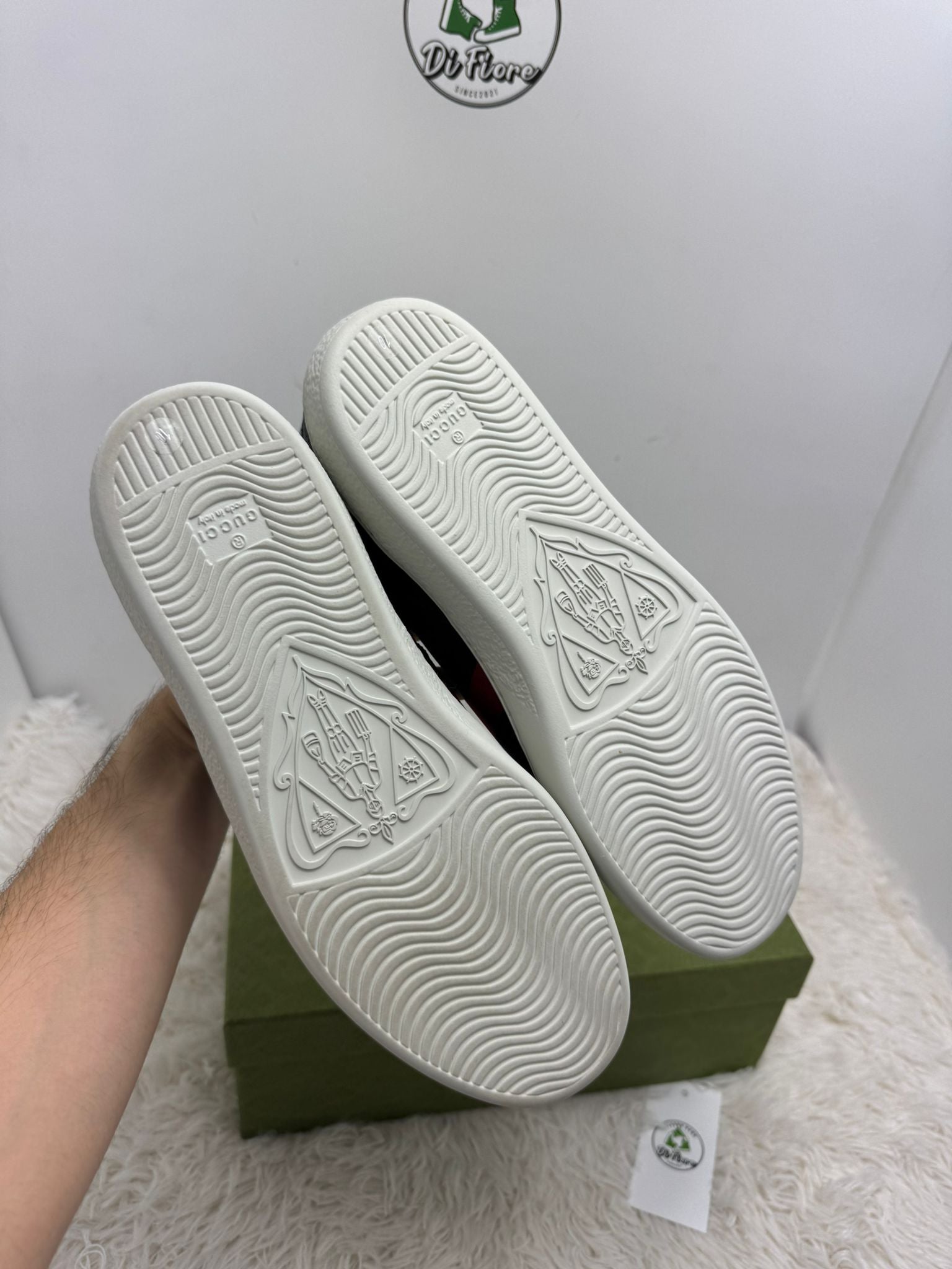 Gucci 44.5