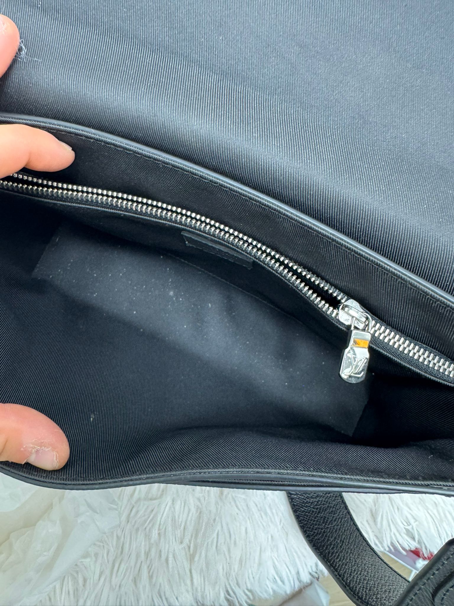 Borsello Louis Vuitton emerald green new Wave