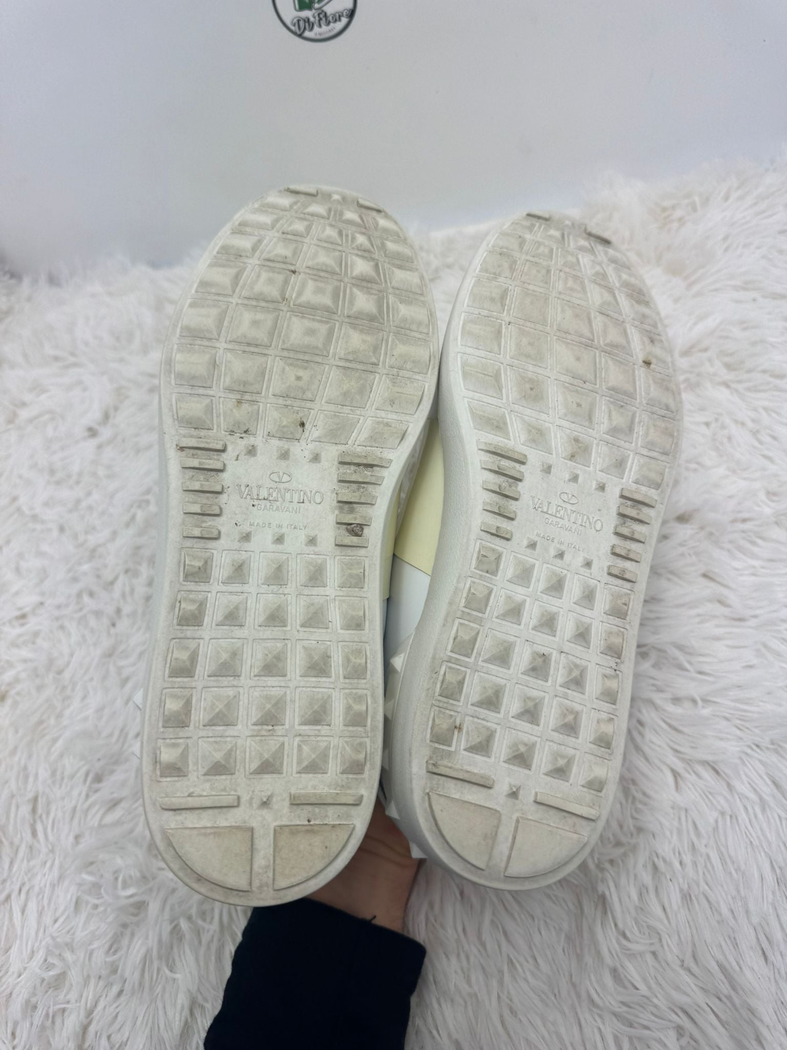 Valentino 40