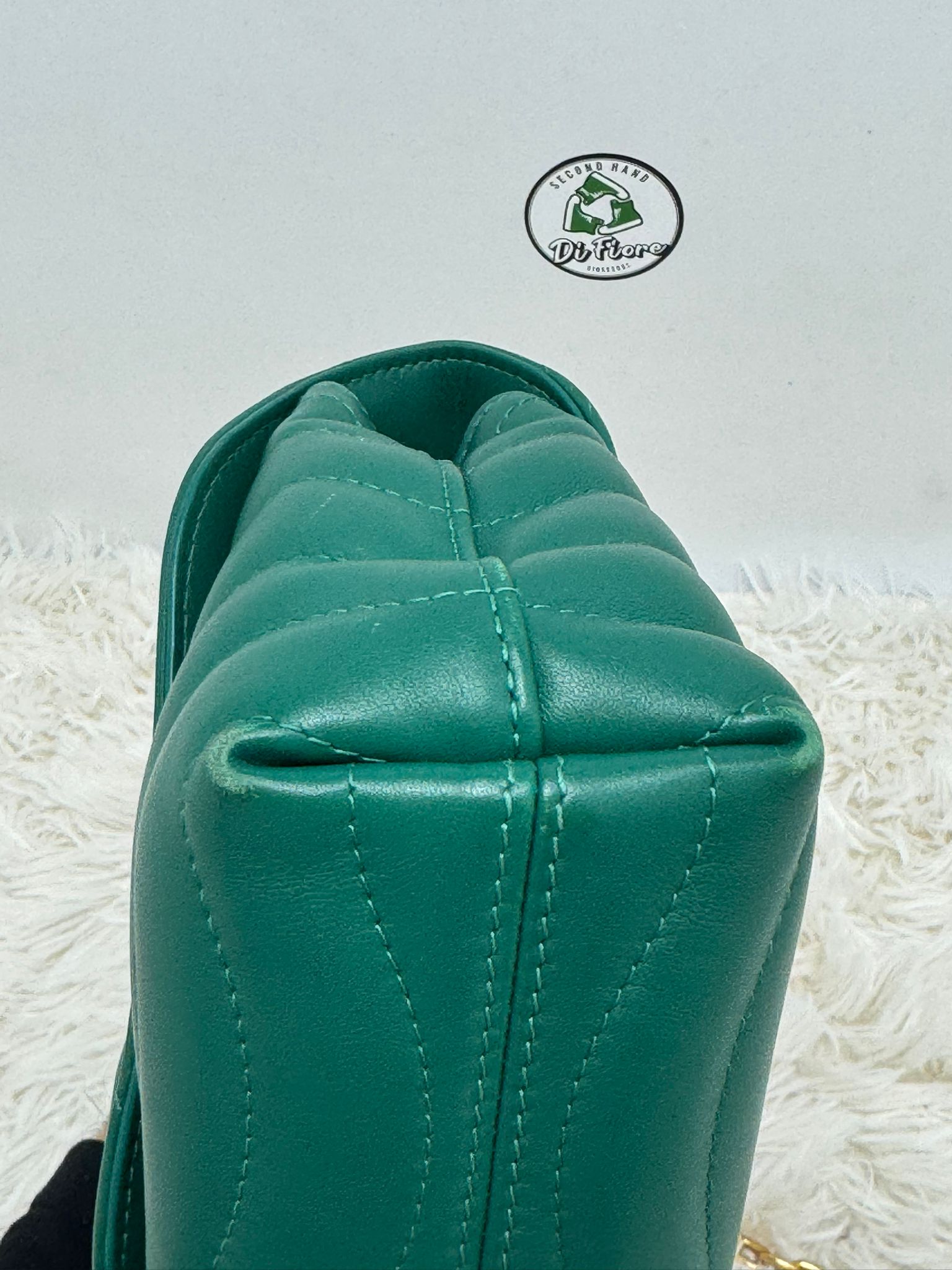 Louis Vuitton emerald green new Wave