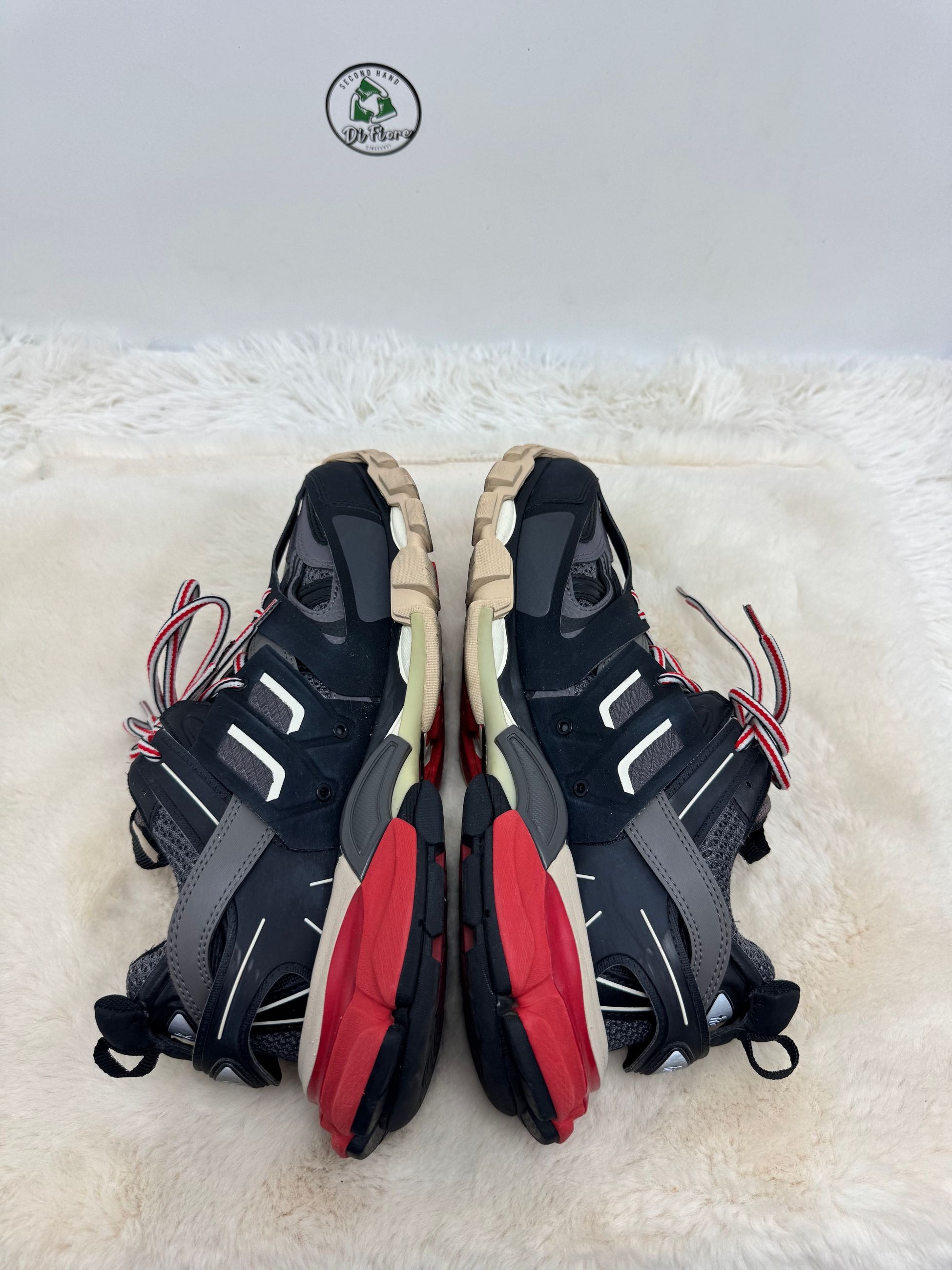 Balenciaga track 40