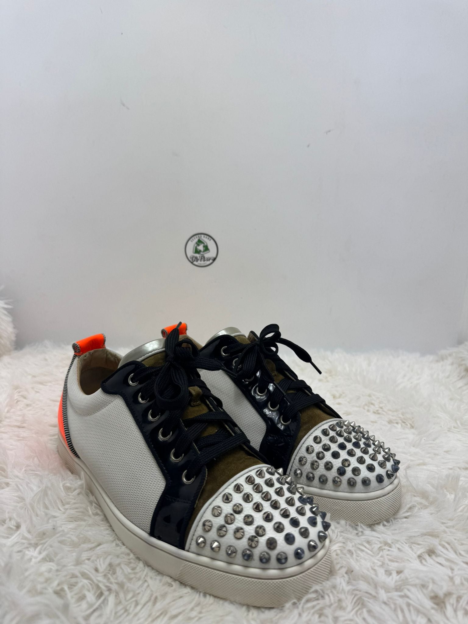 Louboutin 42