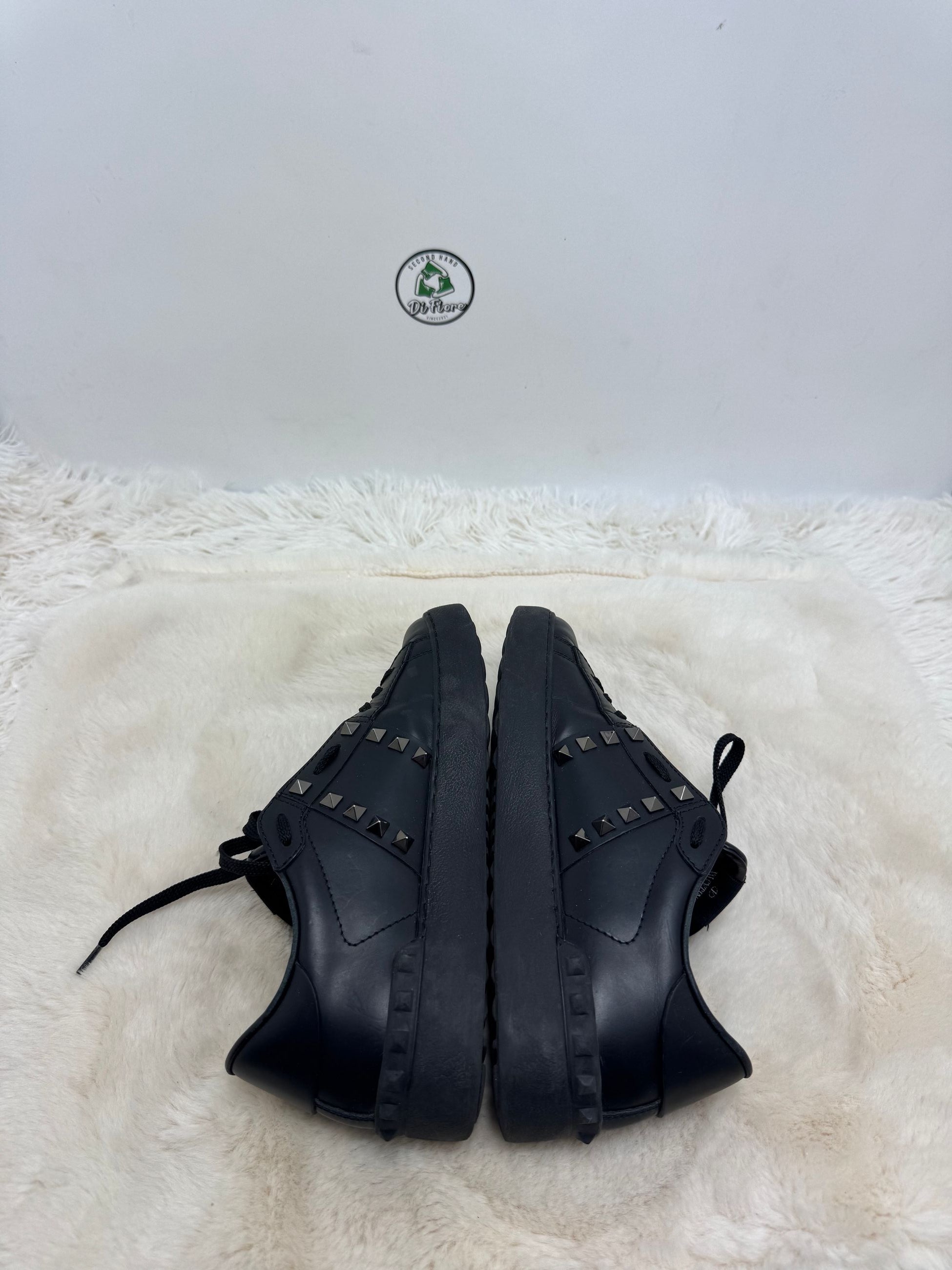 Valentino 37
