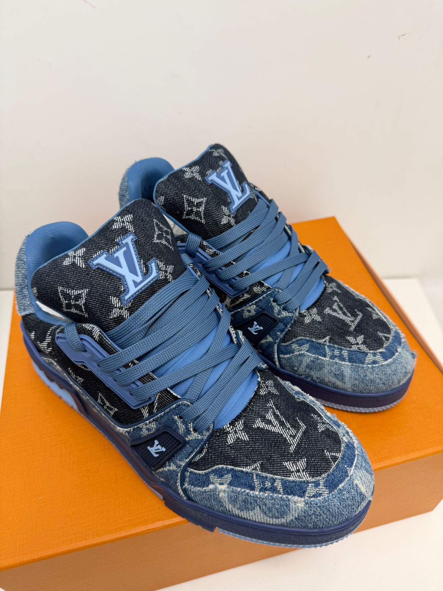 Louis Vuitton trainer 42 denim