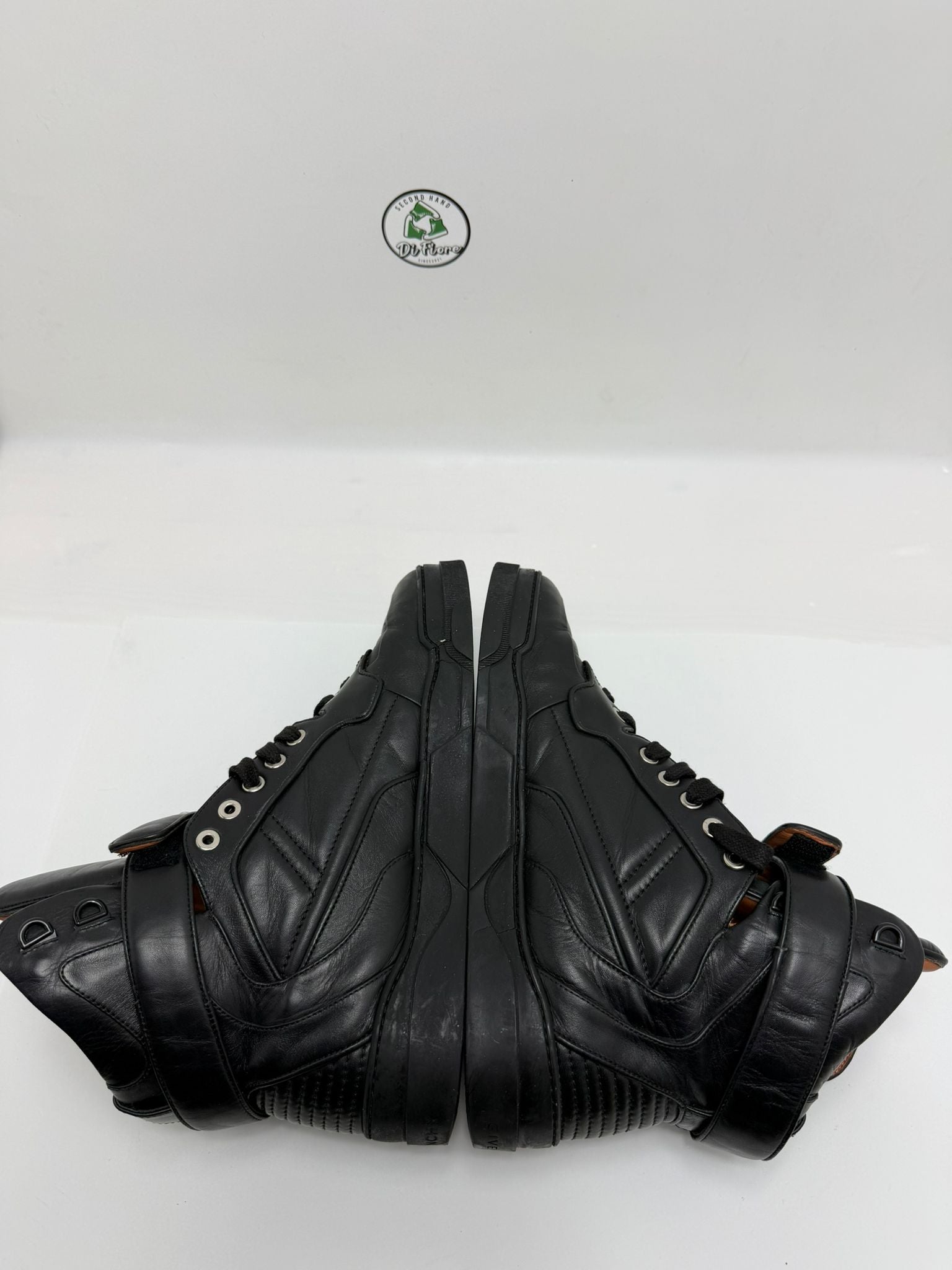 Givenchy 41