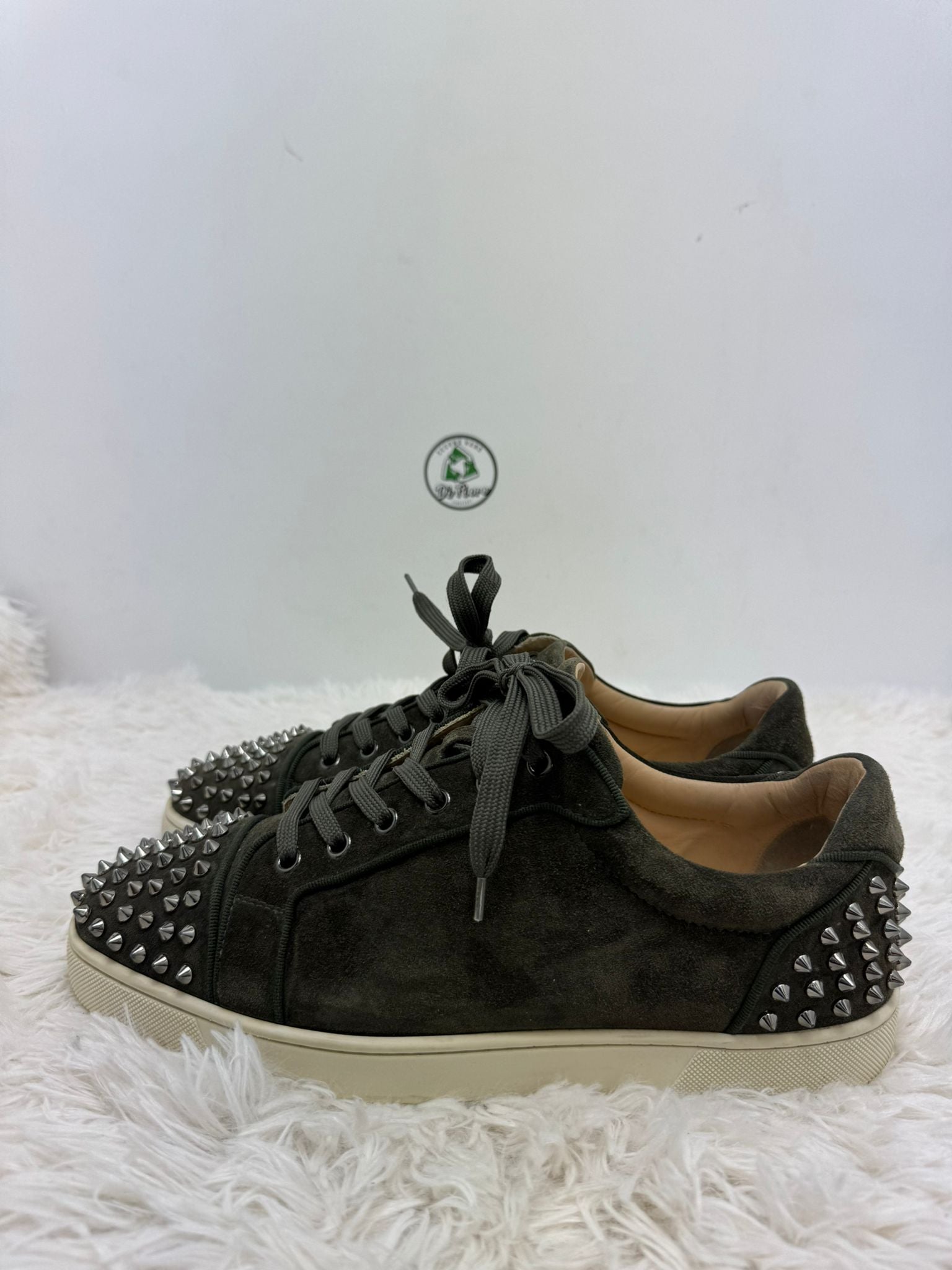 Louboutin 44