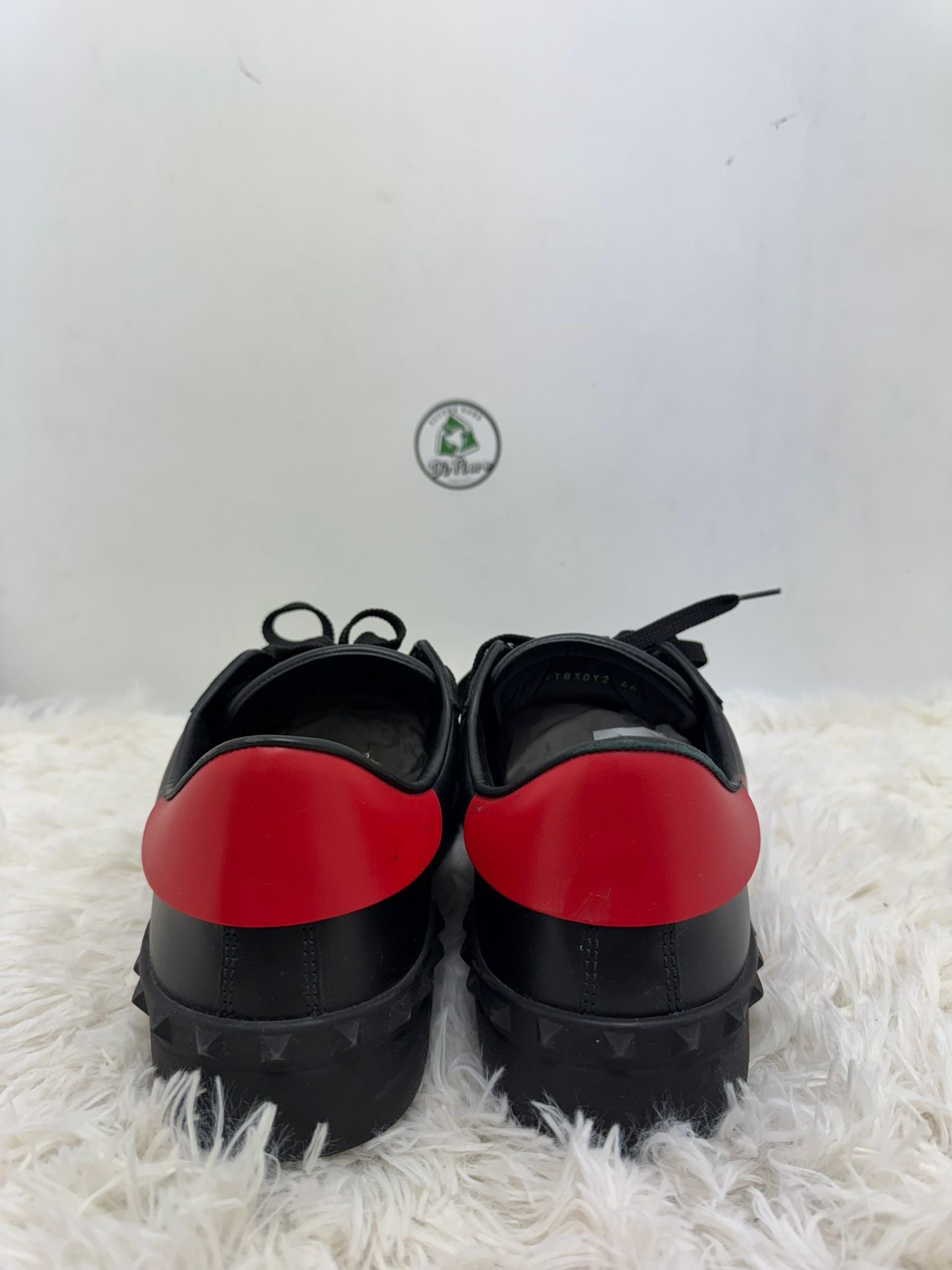 Valentino open 44