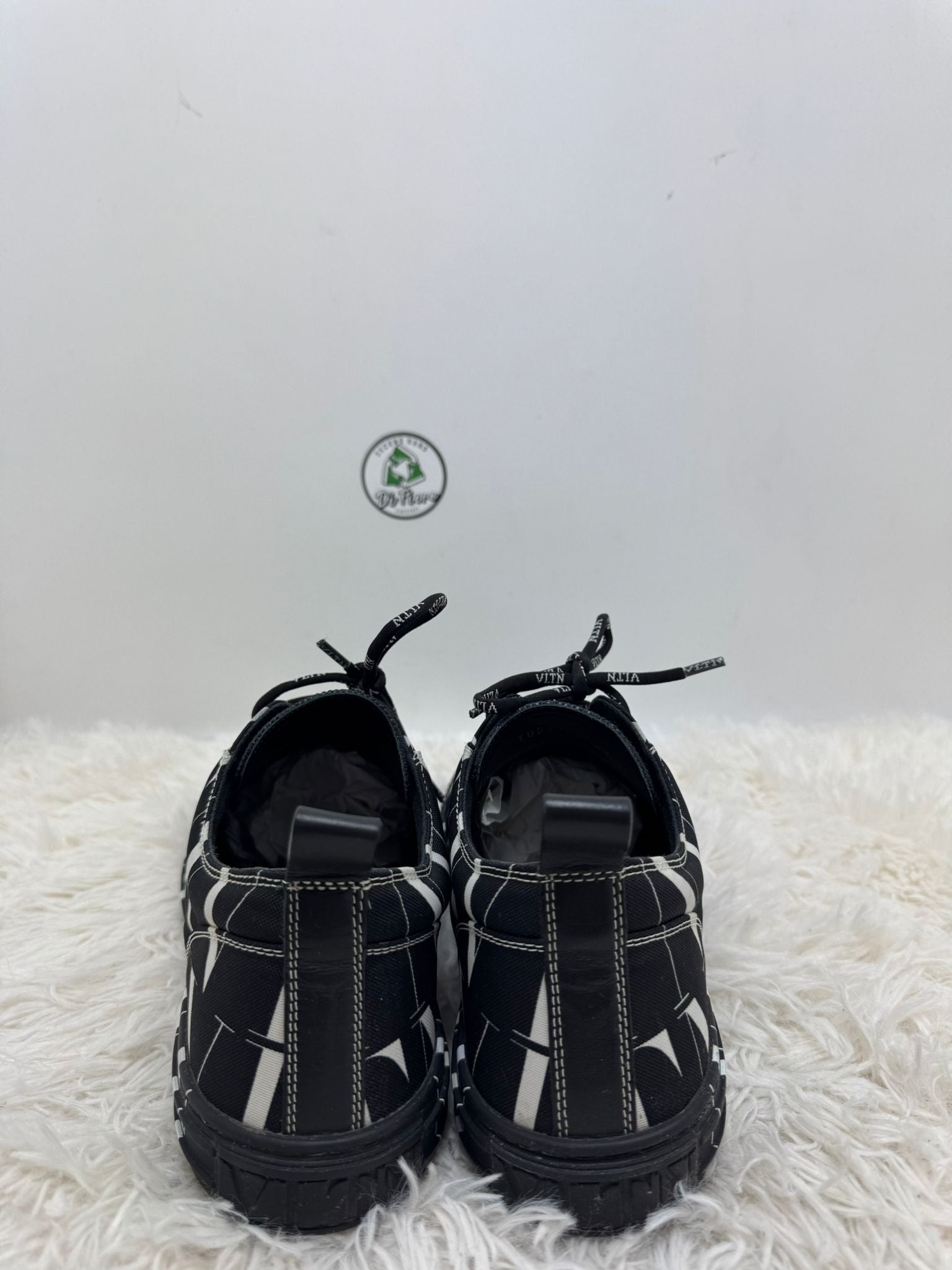 Valentino 41