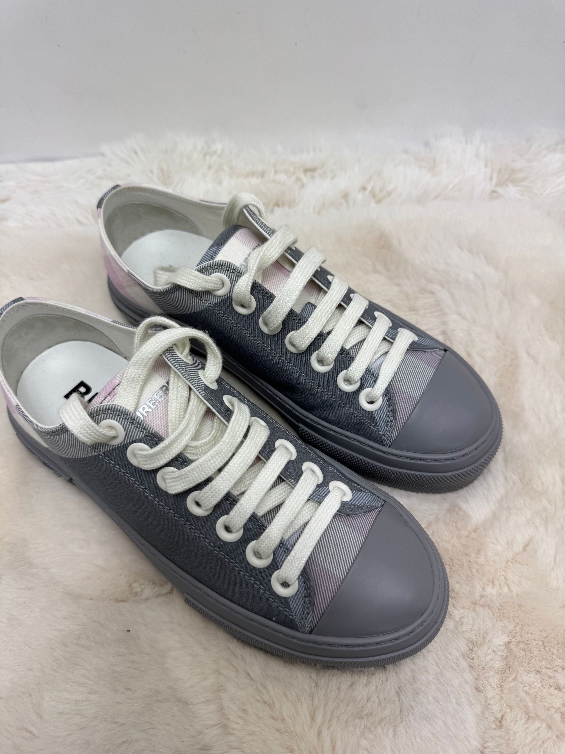 Scarpa Burberry