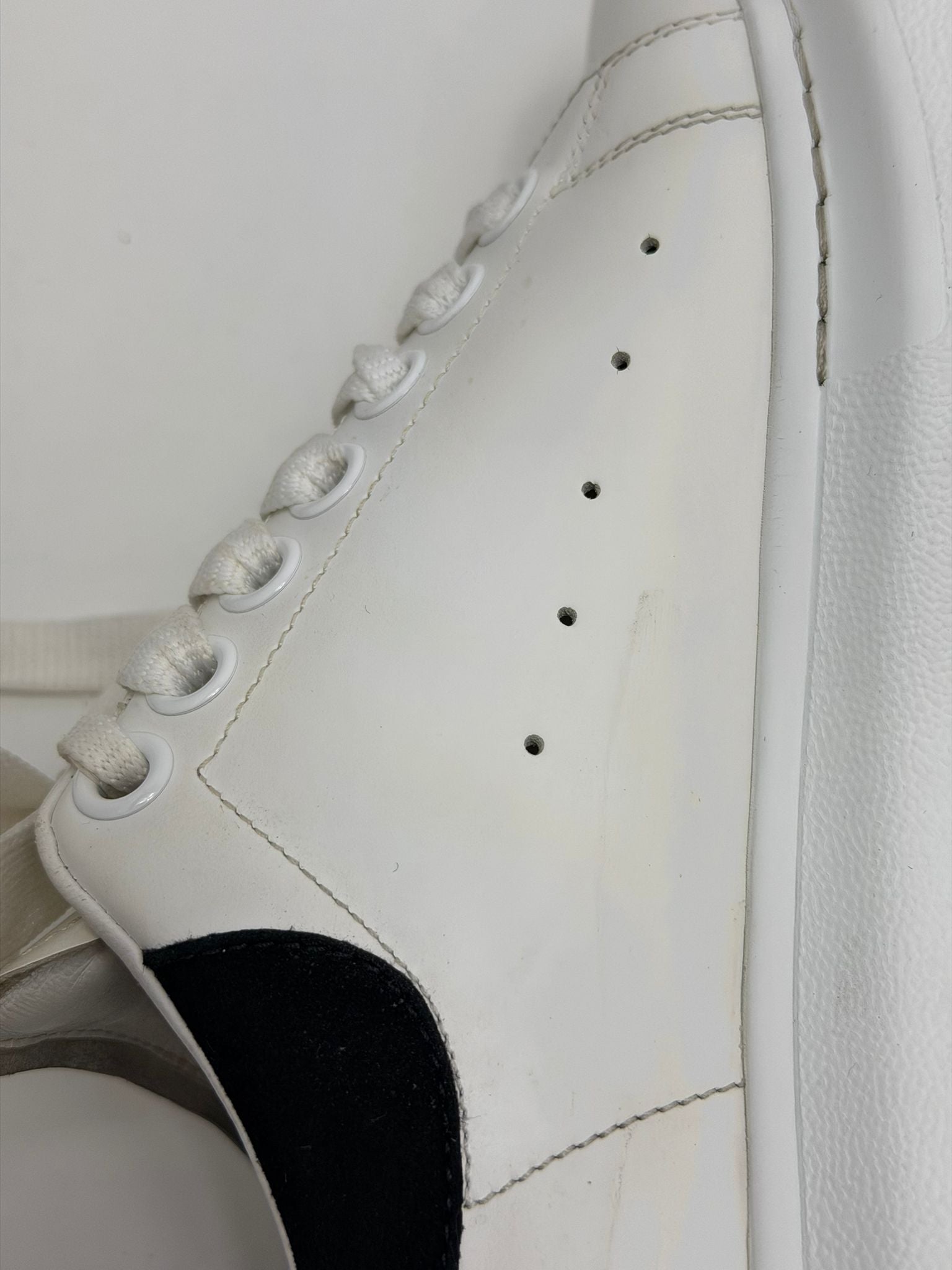 Alexander McQueen 36 bianca e nera
